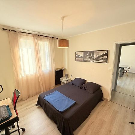 Les Arenes De Nimes - Centre Ville 10 Min Gare -Parking- 2 Chambres Buitenkant foto