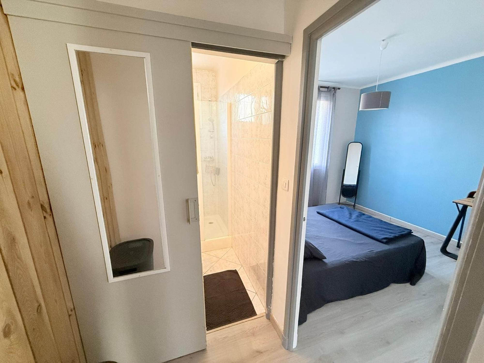 Les Arenes De Nimes - Centre Ville 10 Min Gare -Parking- 2 Chambres Buitenkant foto